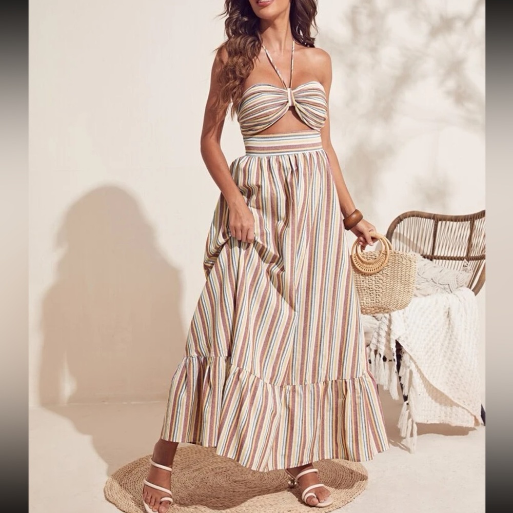 Halter top with opened back. Colorful and super lightweight.